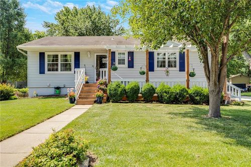 300 Ne R D Mize Rd, Blue Springs, MO, 64014-2622 | Card Image