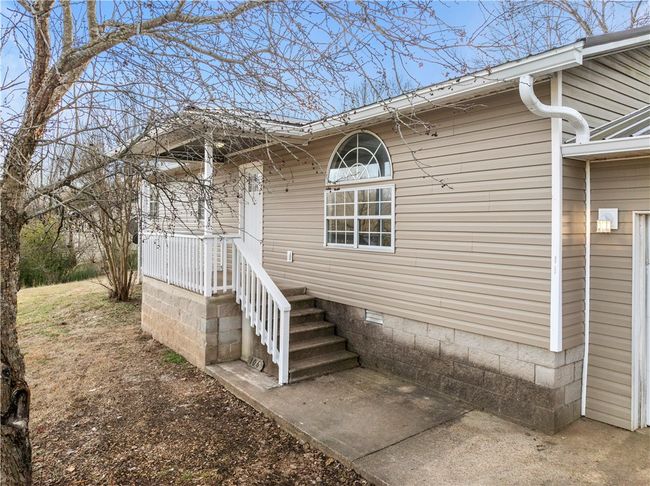 Front porch | Image 18