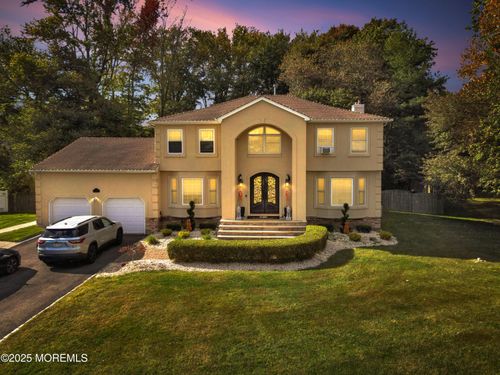 41 Longstreet Rd, Manalapan, NJ, 07726-2836 | Card Image