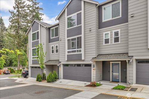 a2-13628 Manor Way, Lynnwood, WA, 98087-1928 | Card Image