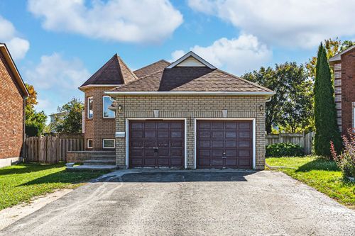 upper-9 Kestrel Crt, Barrie, ON, L4M6P6 | Card Image