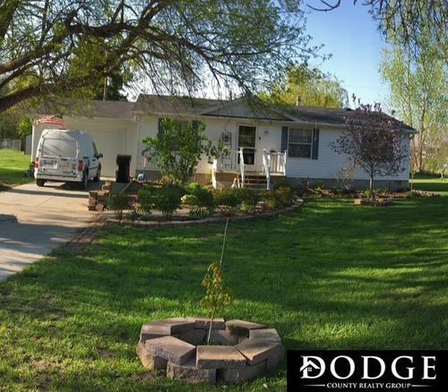 509 E Circle Dr, Hooper, NE, 68031-3004 | Card Image