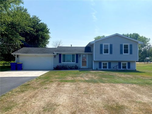 300 Martin Rd, Hamlin, NY, 14464-9738 | Card Image