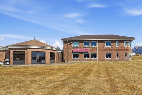 19 John Clarke Rd, Middletown, RI, 02842-5641 | Card Image