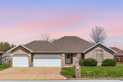 3957 W Greenwood St, Springfield, MO, 65807-8141 | Card Image