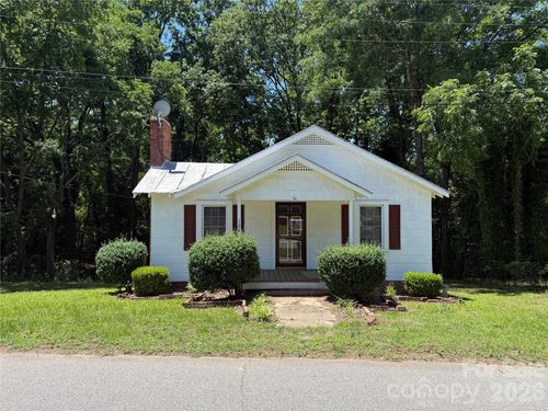 122 E Hargrave St, Wadesboro, NC, 28170-2764 | Card Image