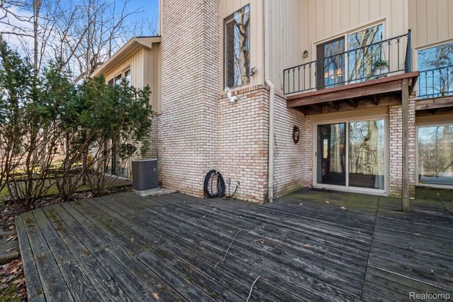 1339 Knollcrest Cir, Condo with 3 bedrooms, 3 bathrooms and null parking in Bloomfield Hills MI | Image 40