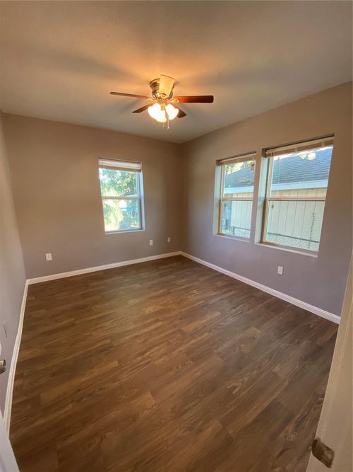 apt-4-222 Grace St, Houston, TX, 77003-2642 | Card Image