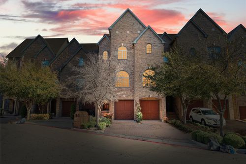 559 Rockingham Dr, Irving, TX, 75063-8063 | Card Image