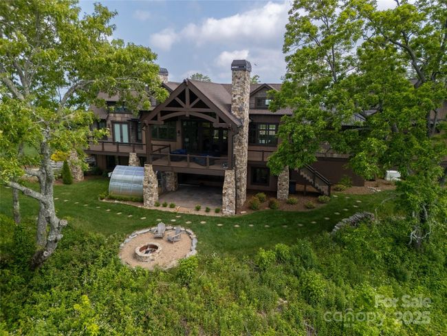 93 N Snow Ridge Dr, House other with 5 bedrooms, 7 bathrooms and null parking in Hendersonville NC | Image 13