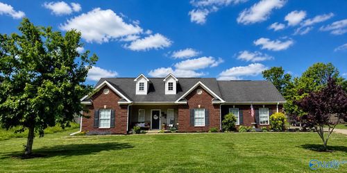 110 Hickory Gln, Huntsville, AL, 35811-7955 | Card Image