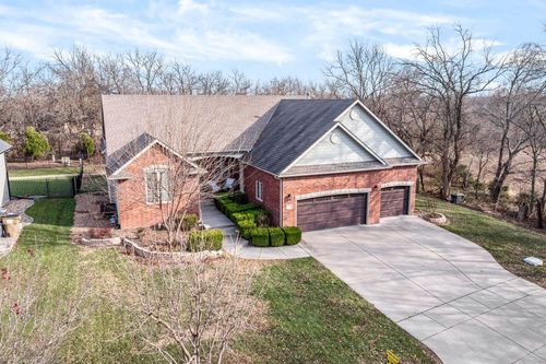 1748 S Cascade Pt, Andover, KS, 67002-7981 | Card Image