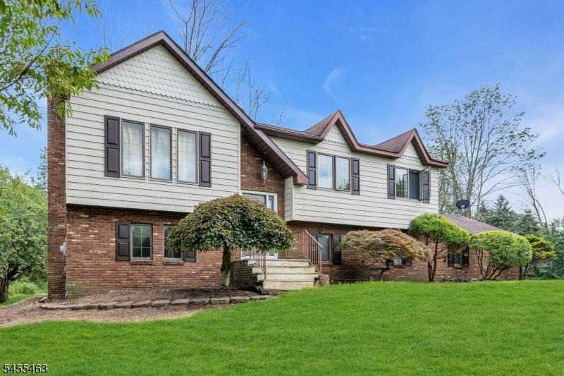 Residential in Wantage Twp. 3