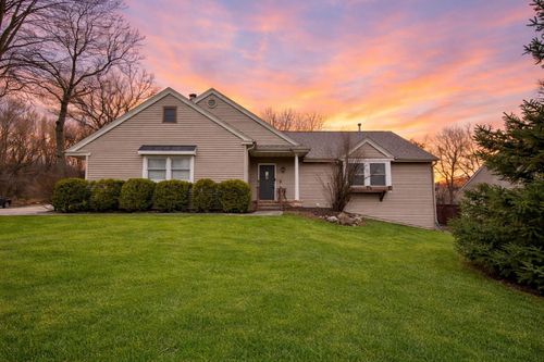 3833 Pepper Dr, Rockford, IL, 61114-7223 | Card Image