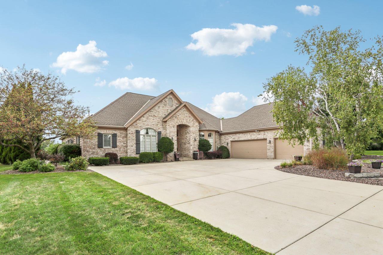 Kensington Way, Franklin, WI 53132