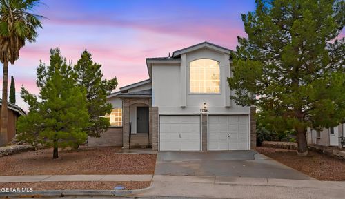 7304 Desierto Azul Dr, El Paso, TX, 79912-8015 | Card Image