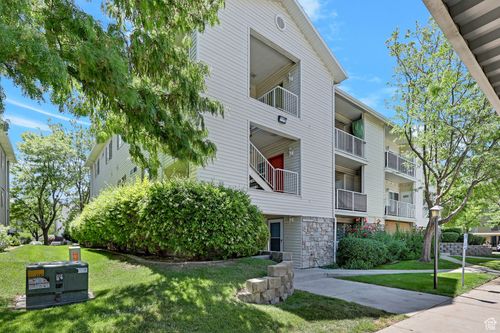 unit-3-3827 S Big River Way, South Salt Lake, UT, 84119-7475 | Card Image