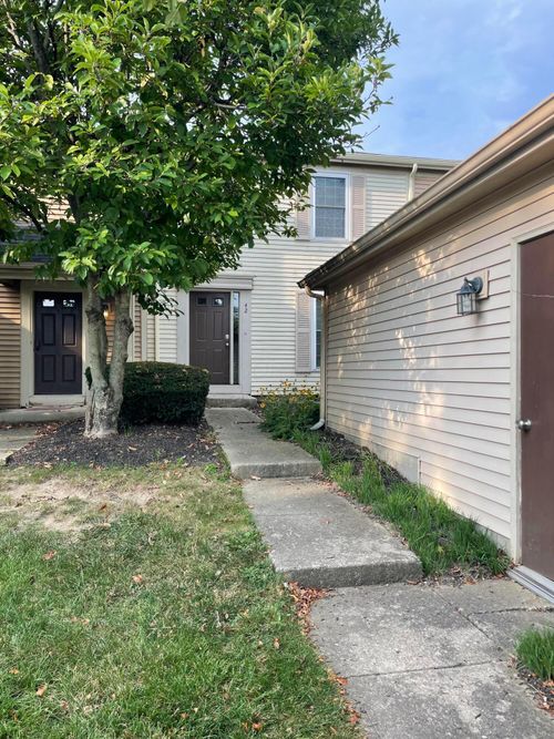 42 Ravine Ridge Dr S, Powell, OH, 43065-9319 | Card Image