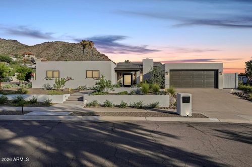 2221 E Nicolet Ave, Phoenix, AZ, 85020-5629 | Card Image