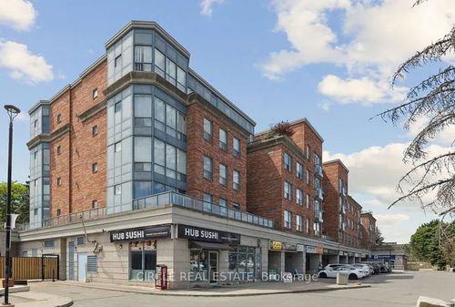 112-7398 Yonge St, Vaughan, ON, L4J8J2 | Card Image