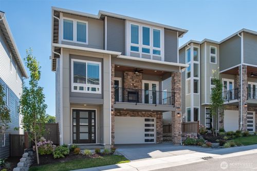 7574 S 130th Pl, Seattle, WA, 98178-4648 | Card Image