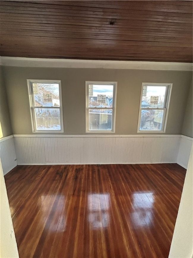 29 Hoppin Ave, House other with 3 bedrooms, 2 bathrooms and 6 parking in Riverside RI | Image 9