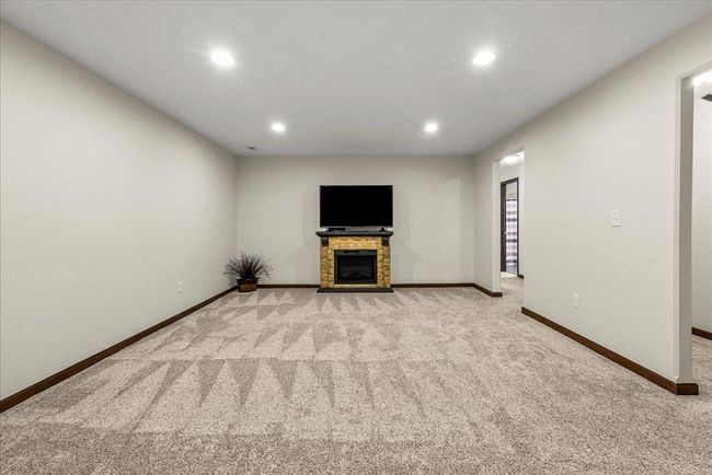 2924 Timber Cove Dr, House other with 3 bedrooms, 3 bathrooms and null parking in Cedar Falls IA | Image 24