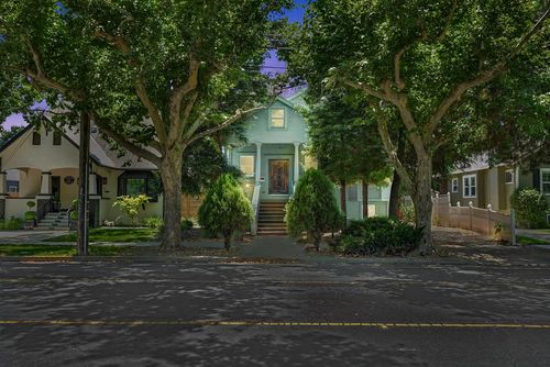 5314 J St, Sacramento, CA, 95819-3944 | Card Image
