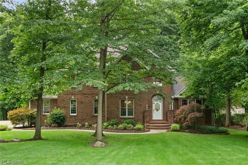 189 Ballantrae Dr, Sagamore Hills, OH, 44067-2481 | Card Image