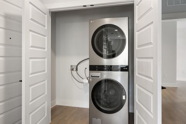 APT-222 - 2500 Longview St, Condo with 2 bedrooms, 2 bathrooms and 2 parking in Austin TX | Image 19