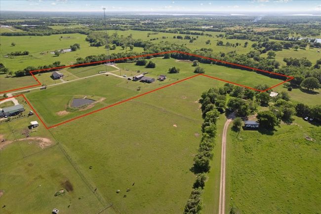 1111 Kyker Ln, House other with 3 bedrooms, 2 bathrooms and null parking in Pottsboro TX | Image 38