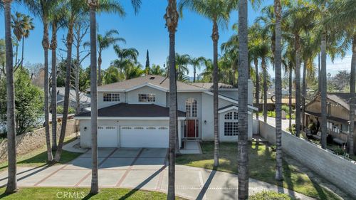 18614 Ingomar St, Reseda, CA, 91335-1852 | Card Image