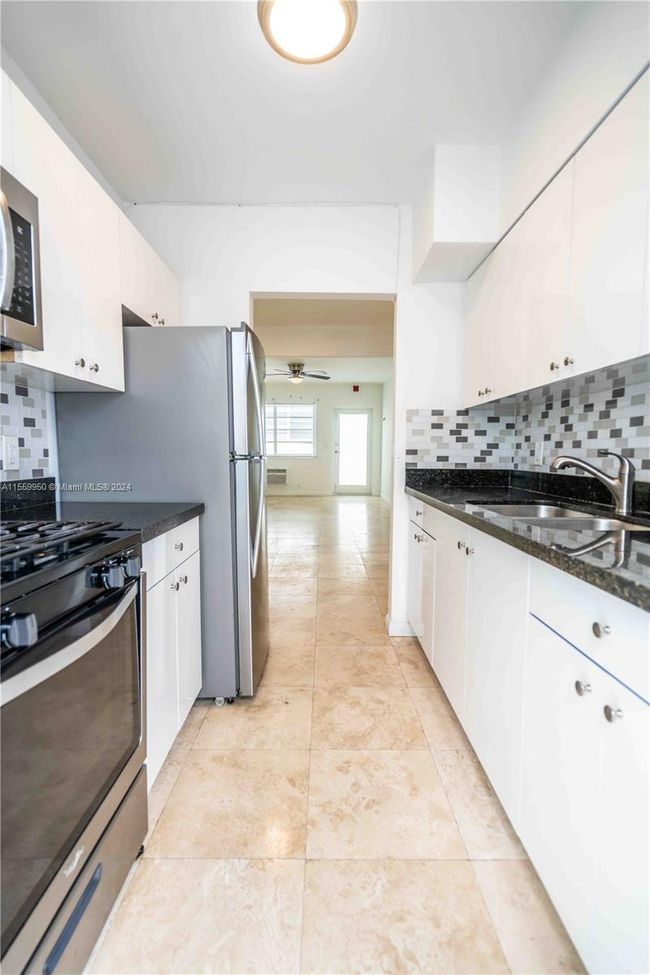 APT-12 - 1120 Euclid Ave, Condo with 0 bedrooms, 1 bathrooms and null parking in Miami Beach FL | Image 11