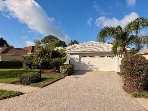 7402 Fairlinks Ct, SARASOTA, FL, 34243-3827 | Card Image