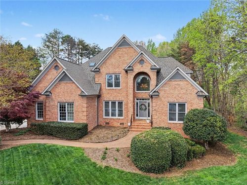 3 Wildrose Ct, Greensboro, NC, 27410-8686 | Card Image