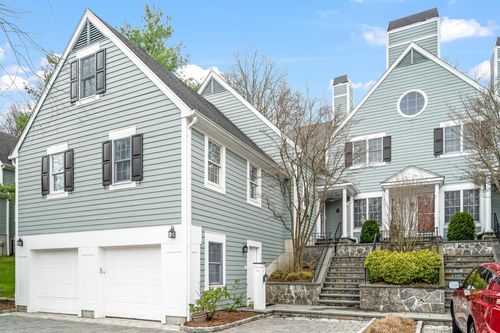 14 Wyndham Close, White Plains, NY, 10605-2111 | Card Image