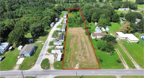 710 9th St, Winnie, TX, 77665-7239 | Card Image