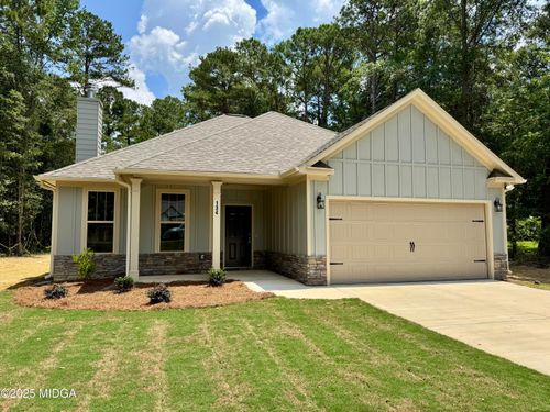 134 Country World Dr, Macon, GA, 31211-7112 | Card Image