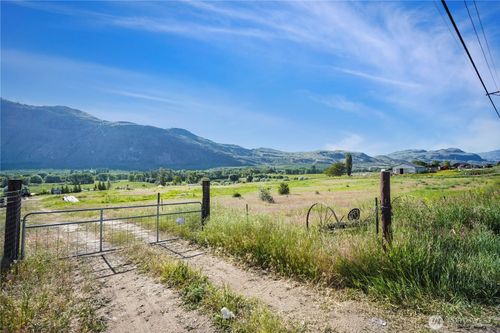 1146 Highway 7, Tonasket, WA, 98855-9261 | Card Image