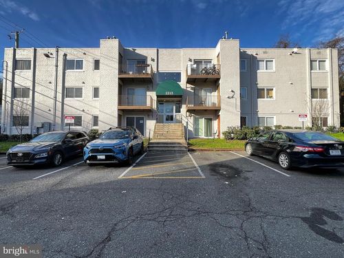 apt-101-2215 Hunter Pl Se, WASHINGTON, DC, 20020-4310 | Card Image