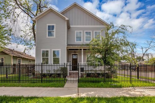800 Walton St, Houston, TX, 77009-3723 | Card Image