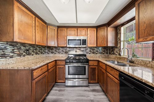 109 Ridgeway Cir, Lewisville, TX, 75067-4530 | Card Image