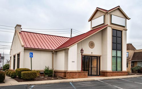 1542 E 3rd St, Williamsport, PA, 17701-5404 | Card Image
