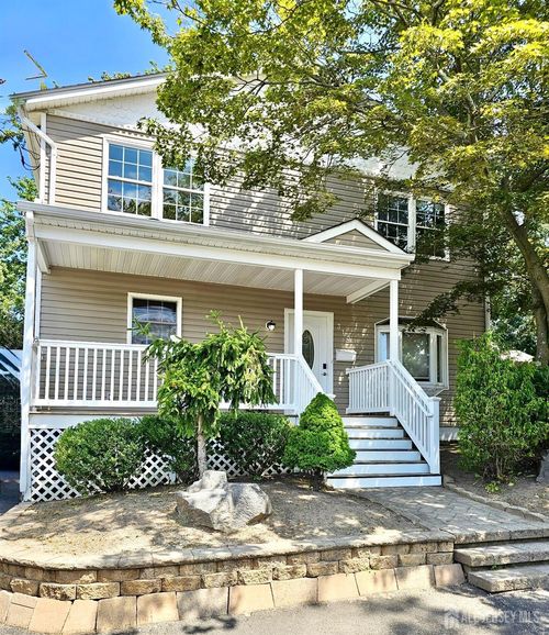 310 Woodland Ave, Laurence Harbor, NJ, 08879-2701 | Card Image