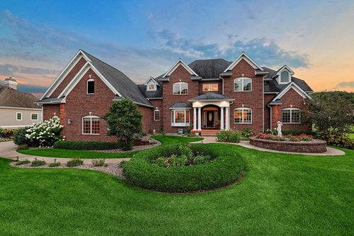 3312 Augusta Ln, Onalaska, WI, 54650-8595 | Card Image