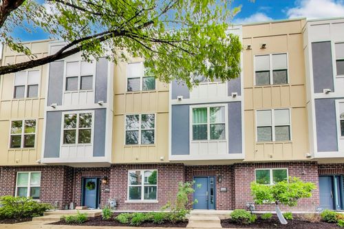 8127 Floral Ave, Skokie, IL, 60077-2402 | Card Image