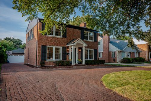 4738 W Pratt Ave, Lincolnwood, IL, 60712-3316 | Card Image