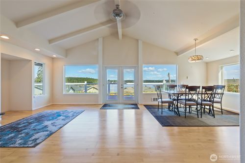 10128 Windward Dr Nw, Olympia, WA, 98502-9752 | Card Image