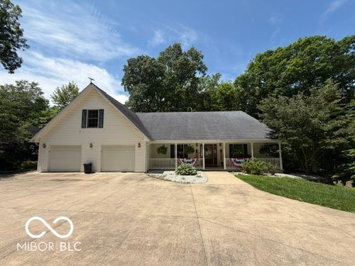 7032 Burch Rd, Bloomington, IN, 47403-9695 | Card Image