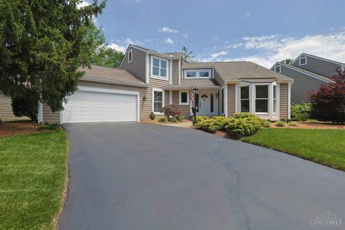9832 Villageview Ct, Blue Ash, OH, 45241-3802 | Card Image